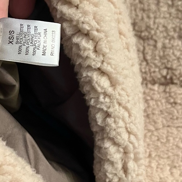 PacSun x Playboy Sherpa Jacket - Picture 5 of 6